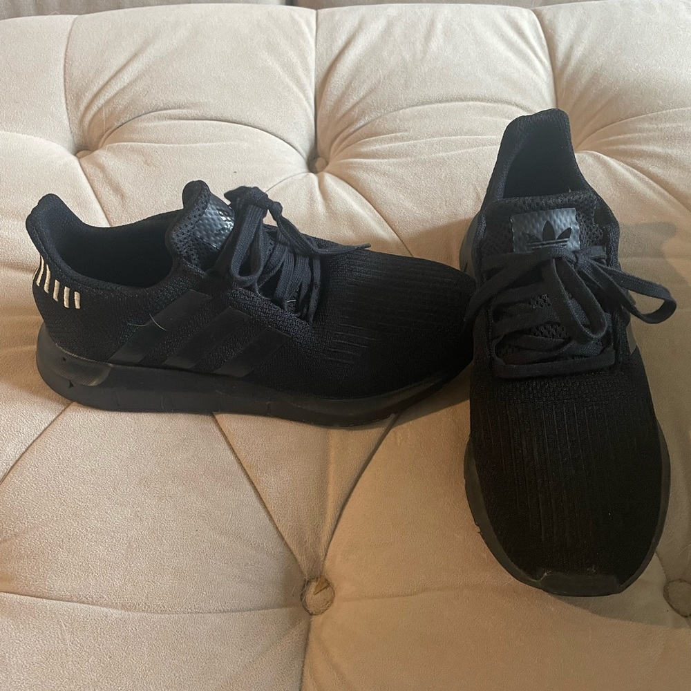 ULTRABOOST 5.0 DNA SHOES